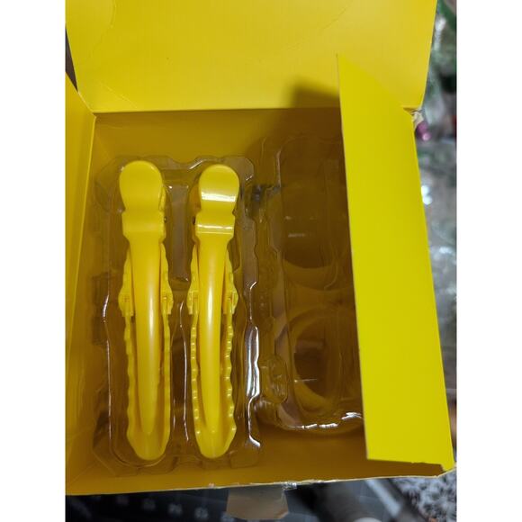 Drybar Big Hair Besties Rollers Set 16 Self Grip Rollers Only 2 Clips - Picture 2 of 5